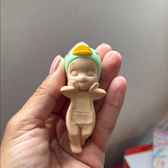 Authentic Sonny Angel Hipper (pick ONE) - Picture 3 of 6